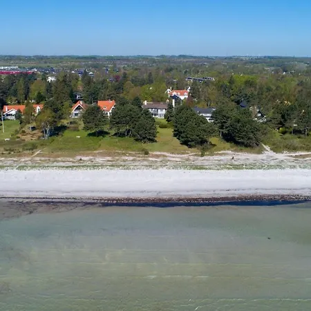 Holiday home Immaculate 4-Bed Cottage In Solrod Strand Solrod