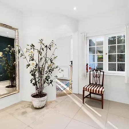 Immaculate 4-Bed Cottage In Solrod Strand * Solrod
