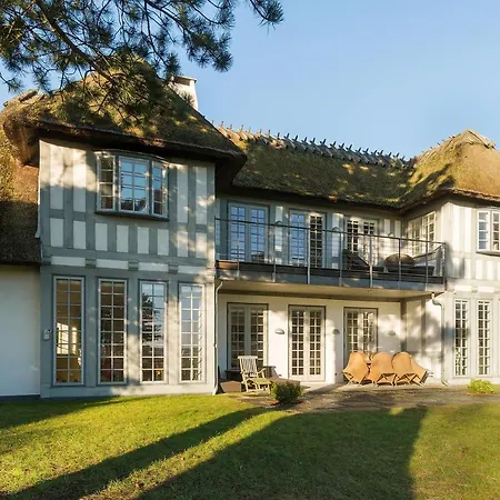 Holiday home Immaculate 4-Bed Cottage In Solrod Strand Solrod